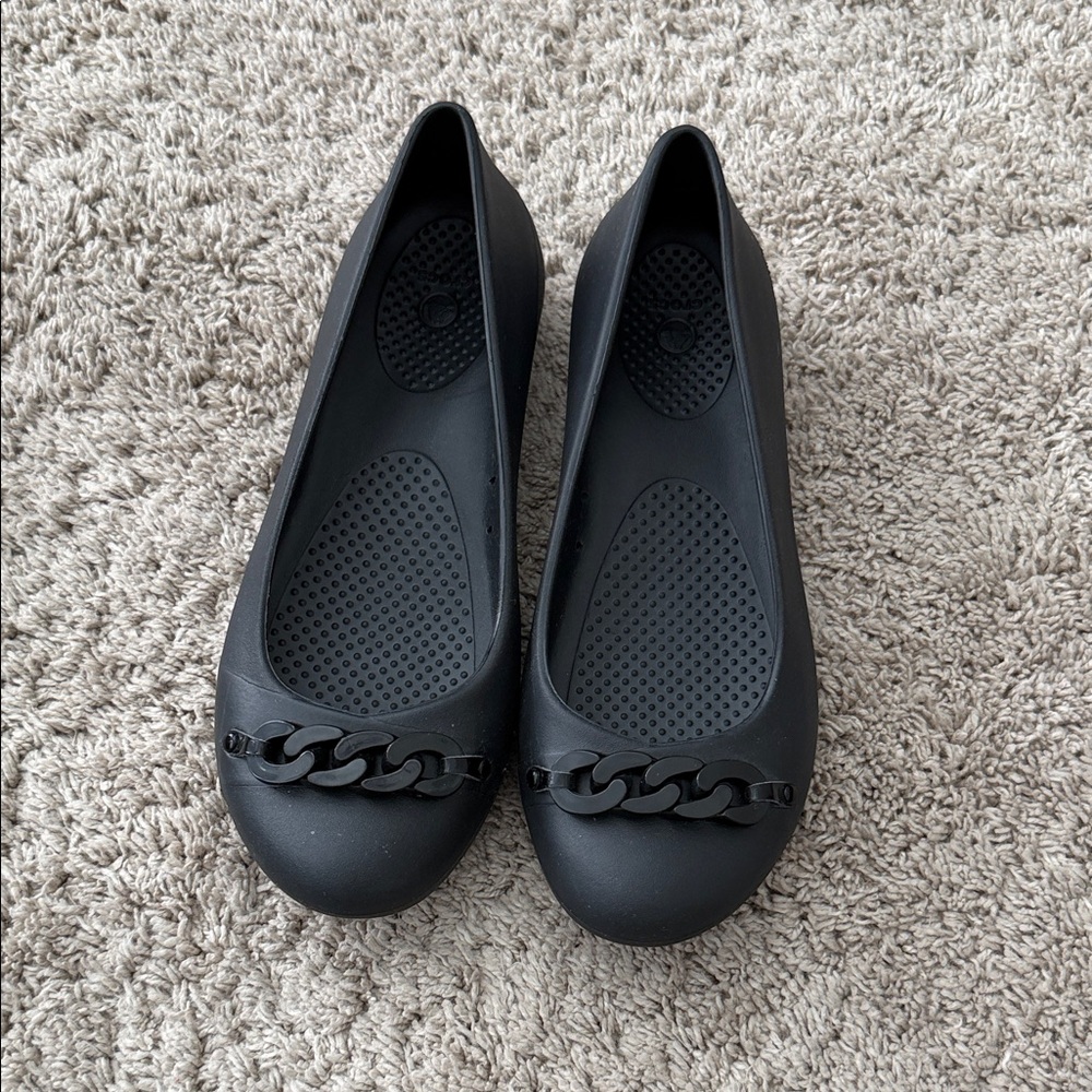 CROCS Black Chain Detail Flats
